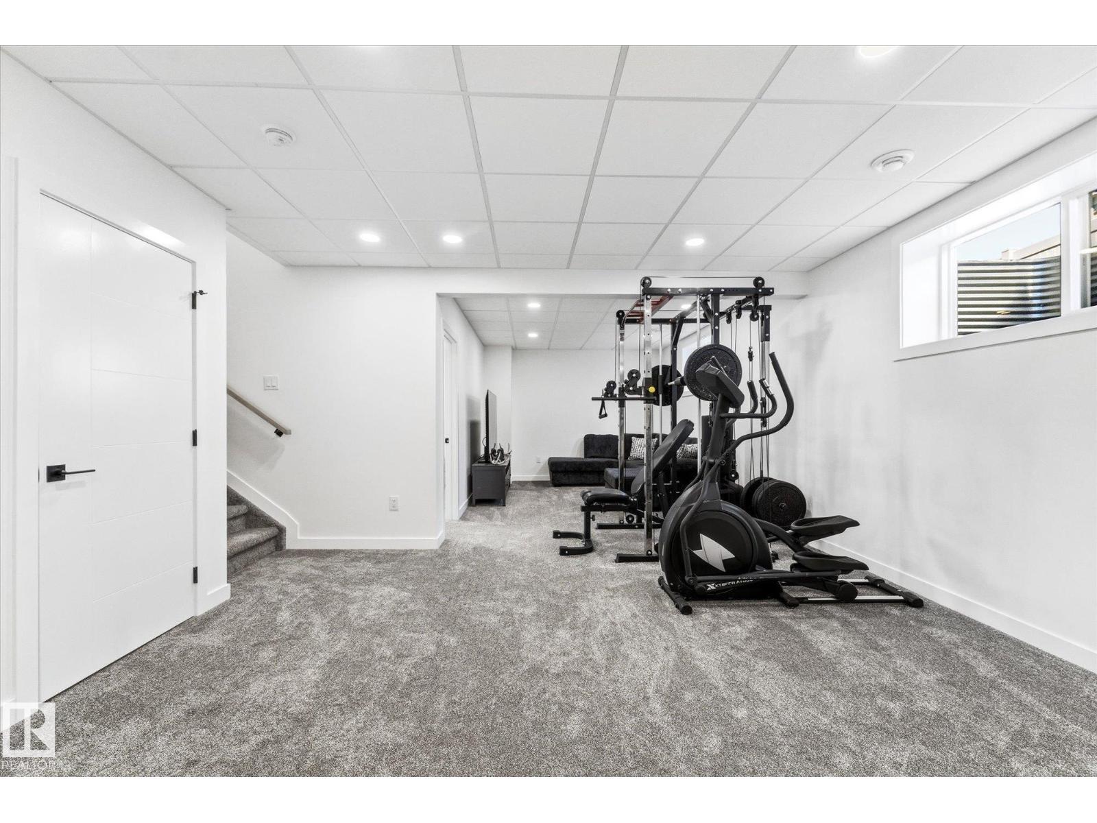 14 ENNS CT, Fort Saskatchewan