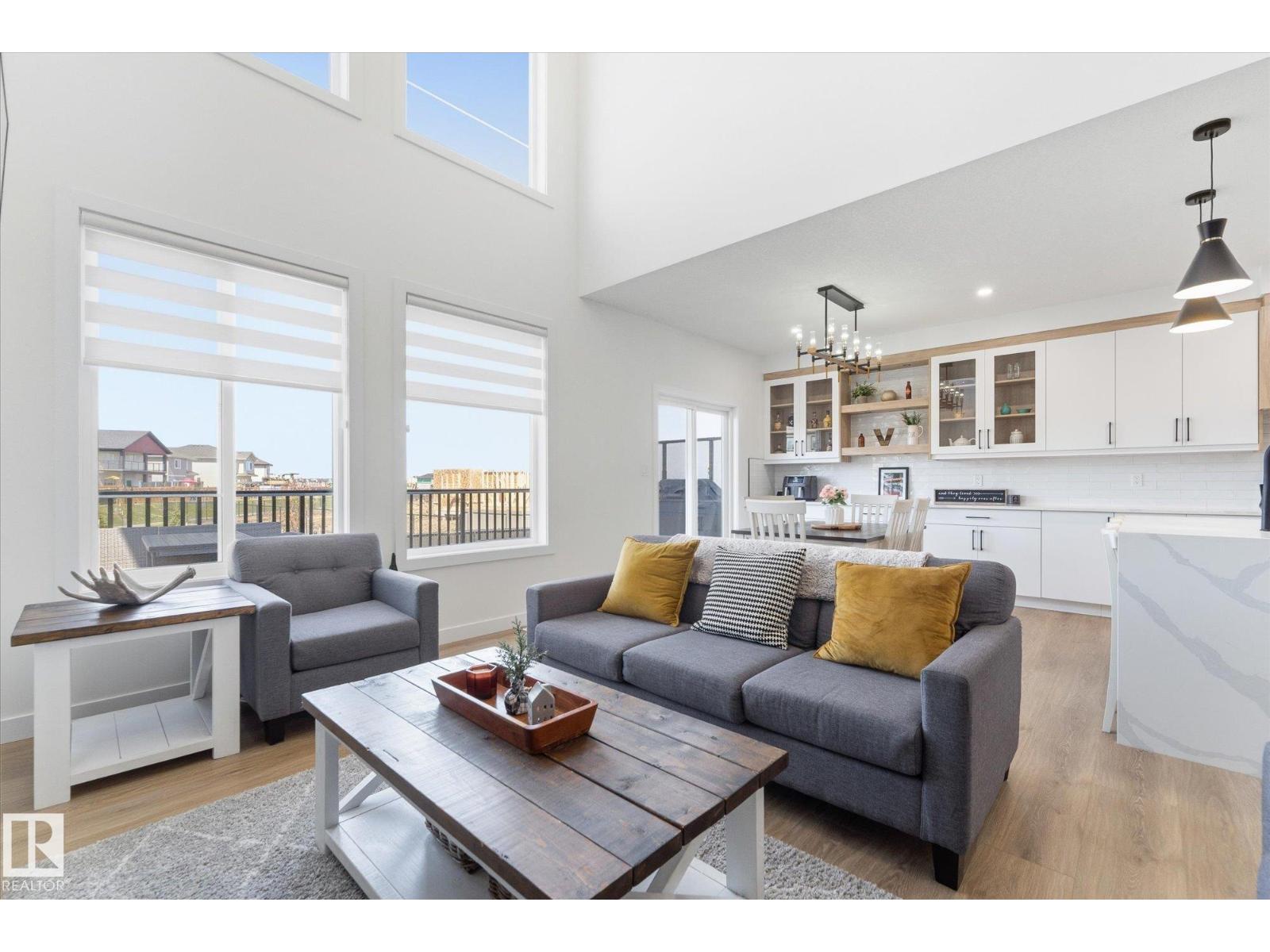 14 ENNS CT, Fort Saskatchewan