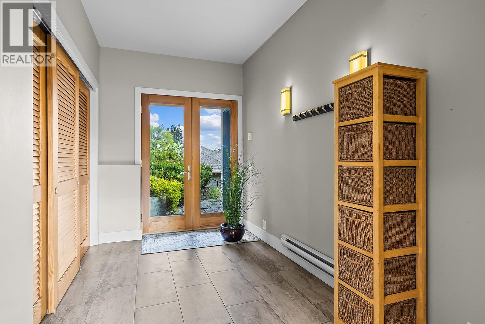  837 Mount Royal Drive, Kelowna
