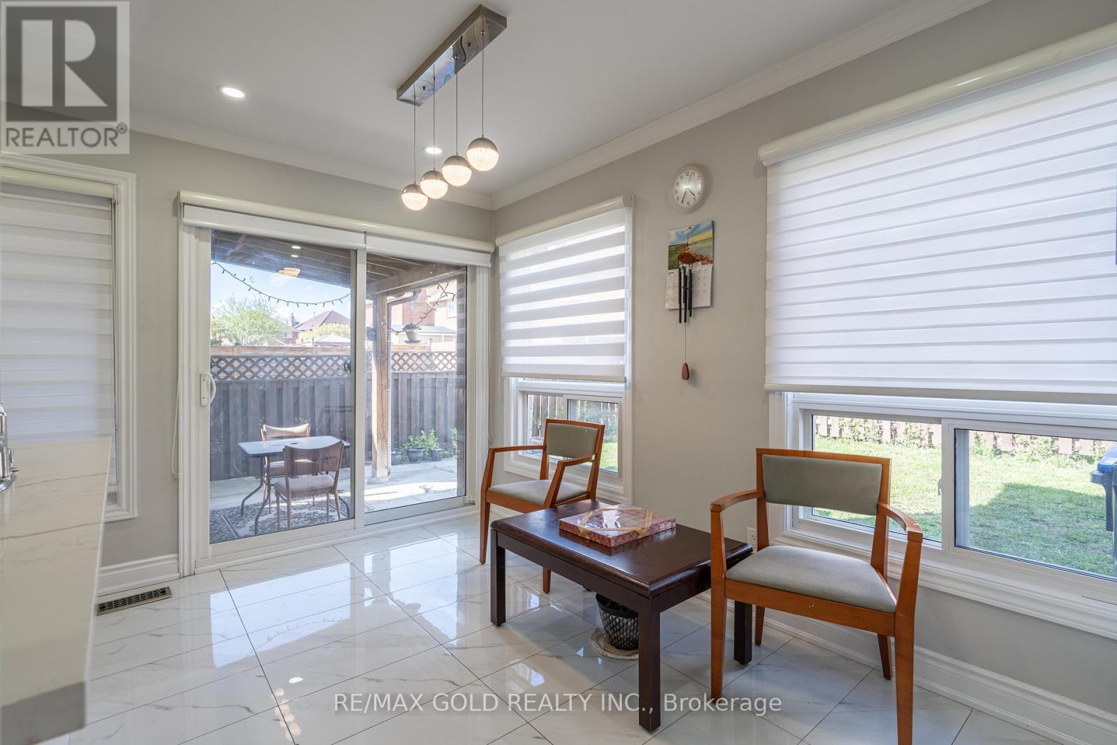 103 LORD SIMCOE DRIVE - 14