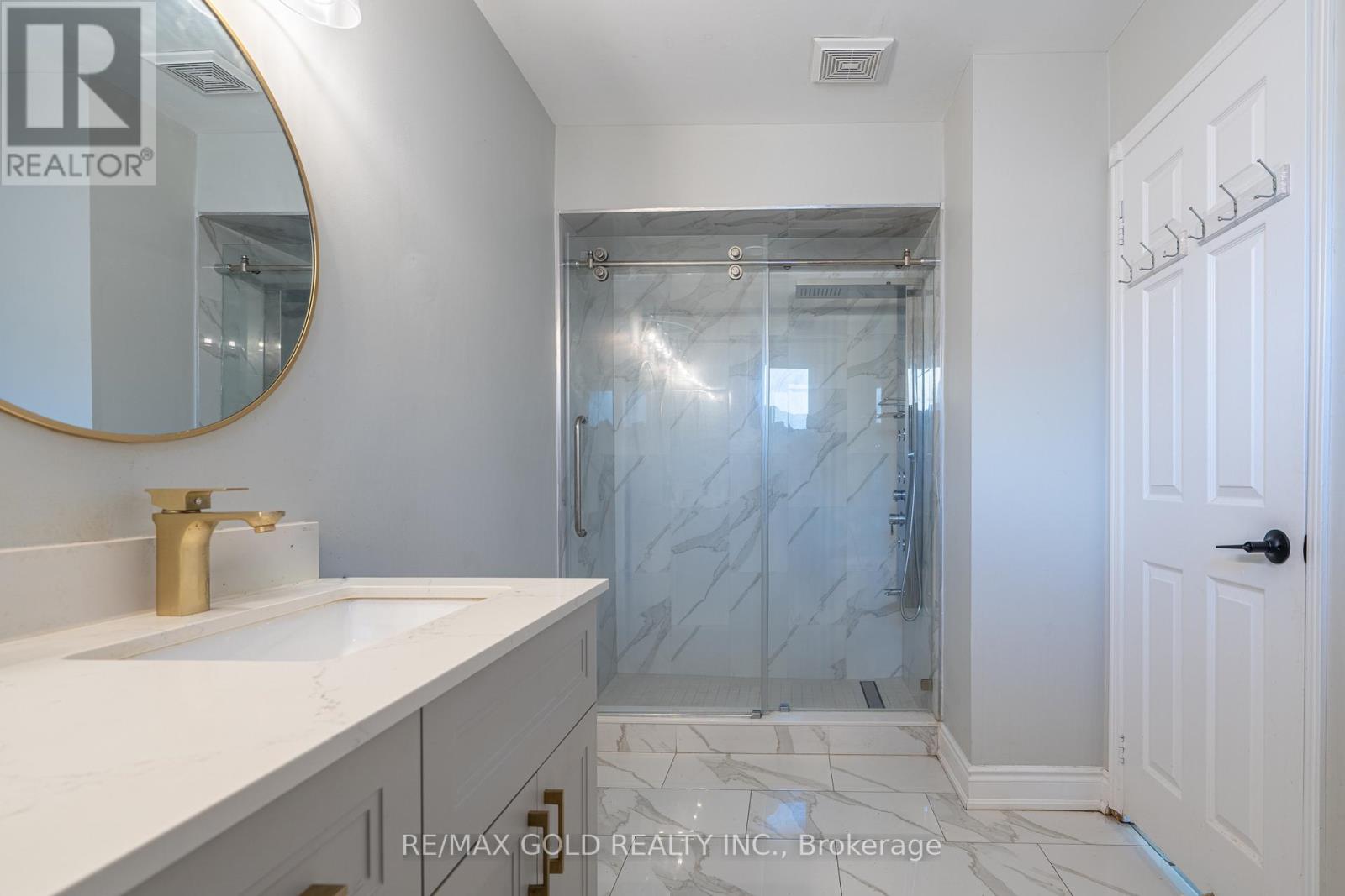 103 LORD SIMCOE DRIVE - 24