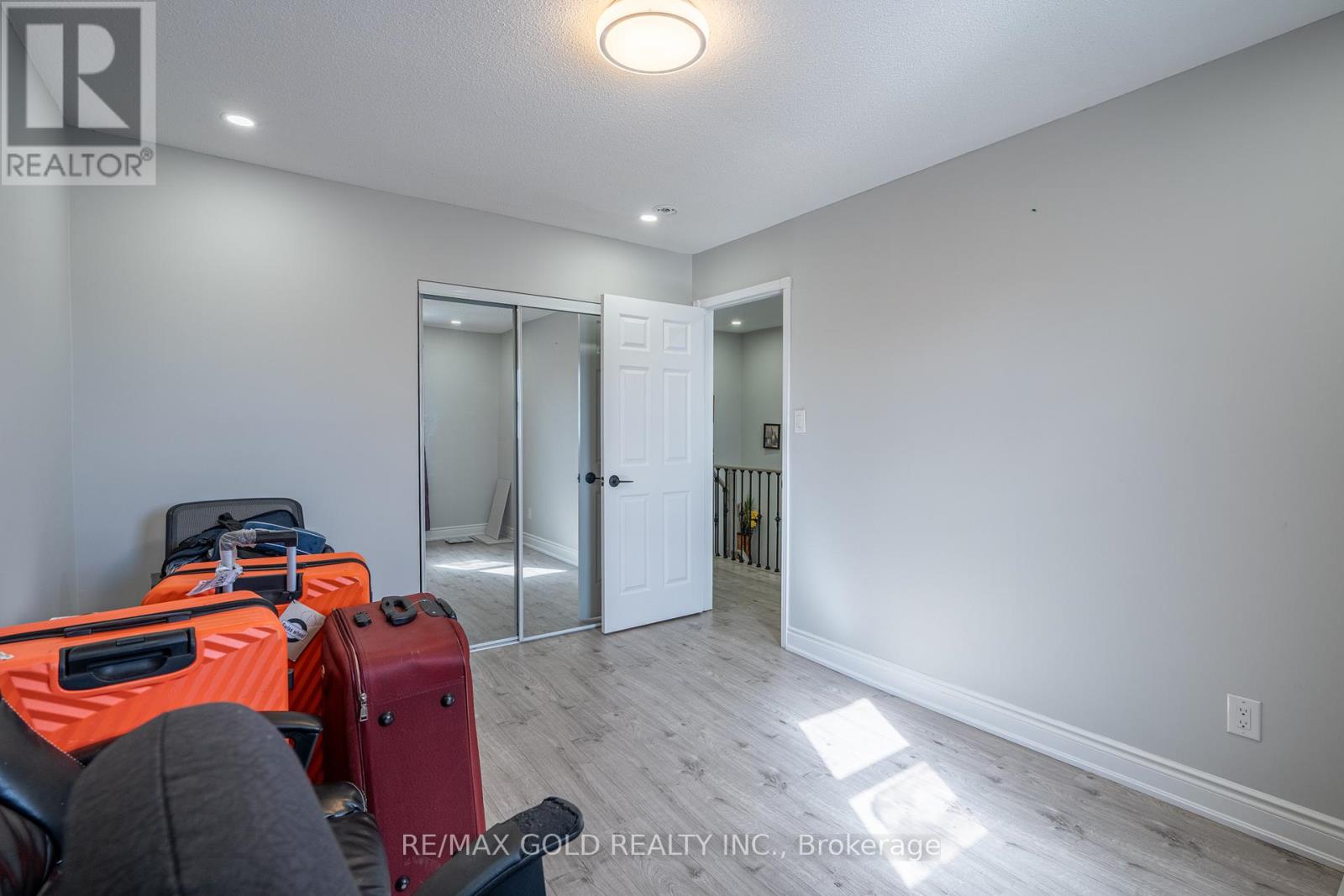 103 LORD SIMCOE DRIVE - 30
