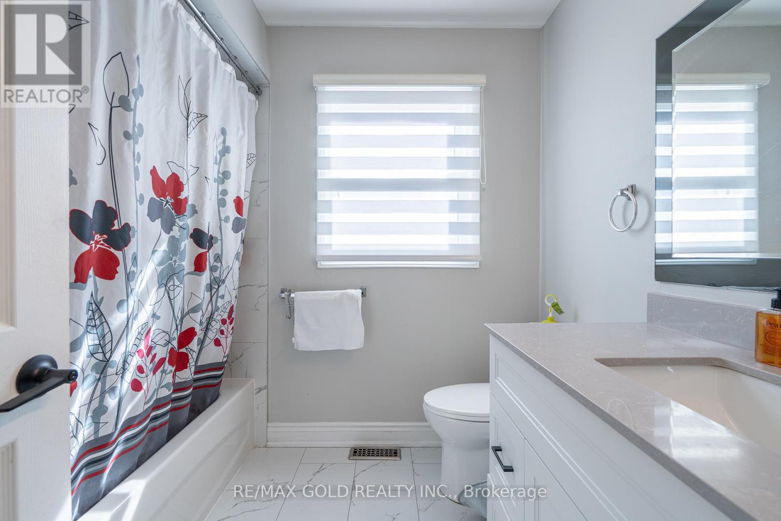 103 LORD SIMCOE DRIVE - 31