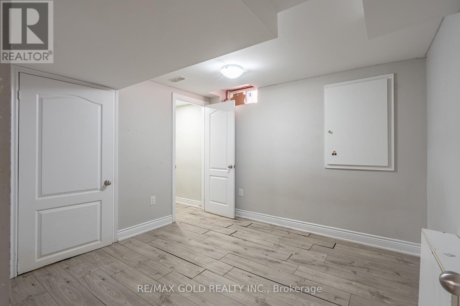 103 LORD SIMCOE DRIVE - 38