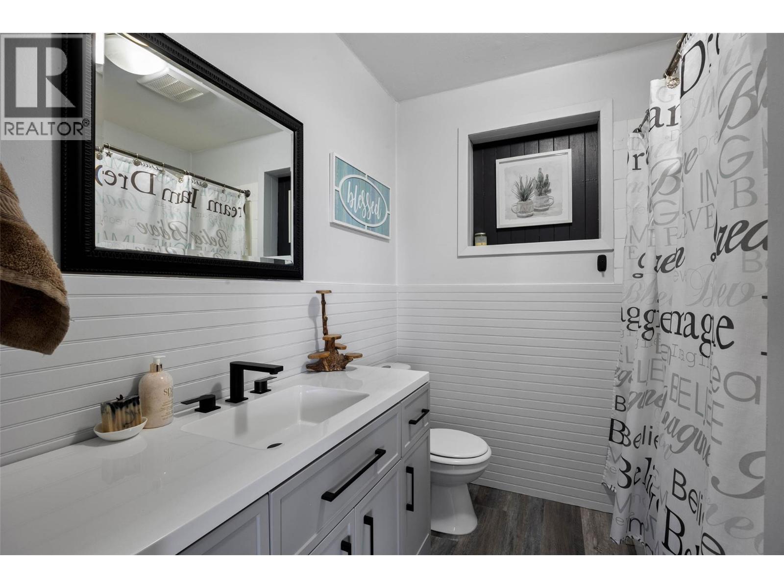 957 Pine Street - 9