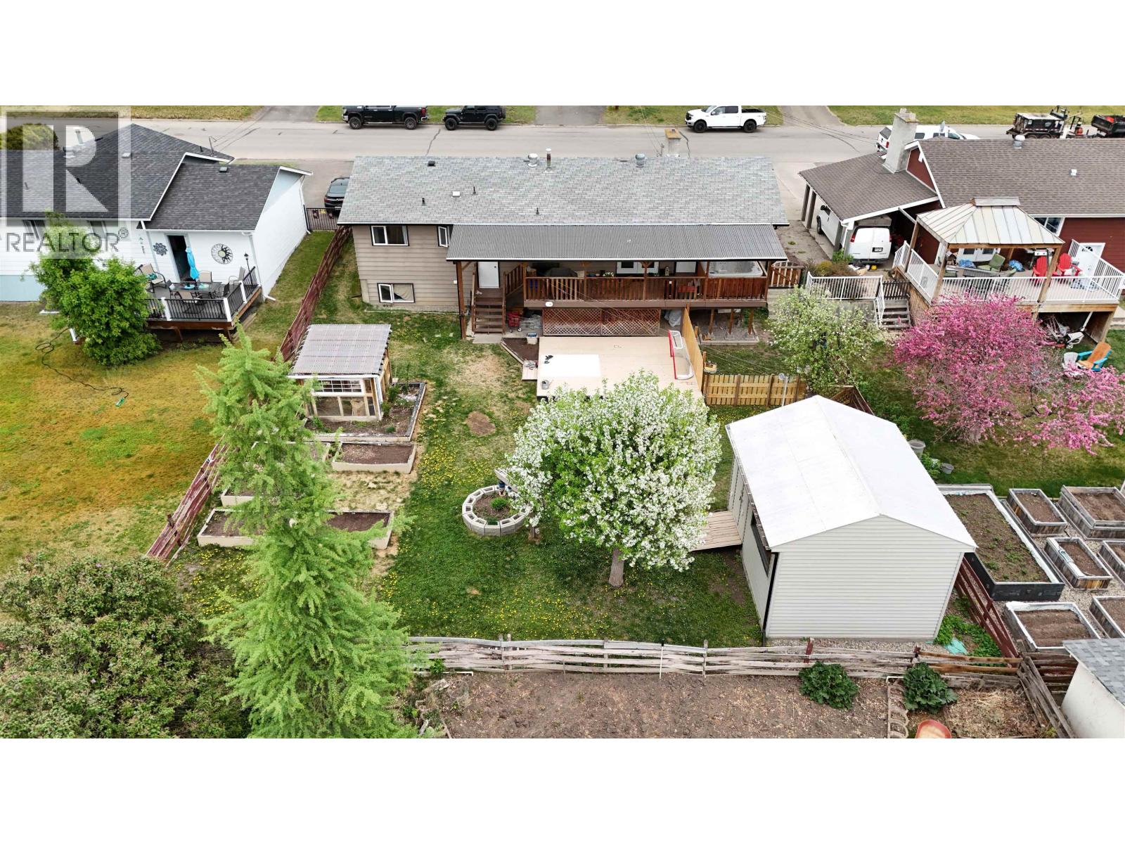 1035 PIGEON AVENUE - 2