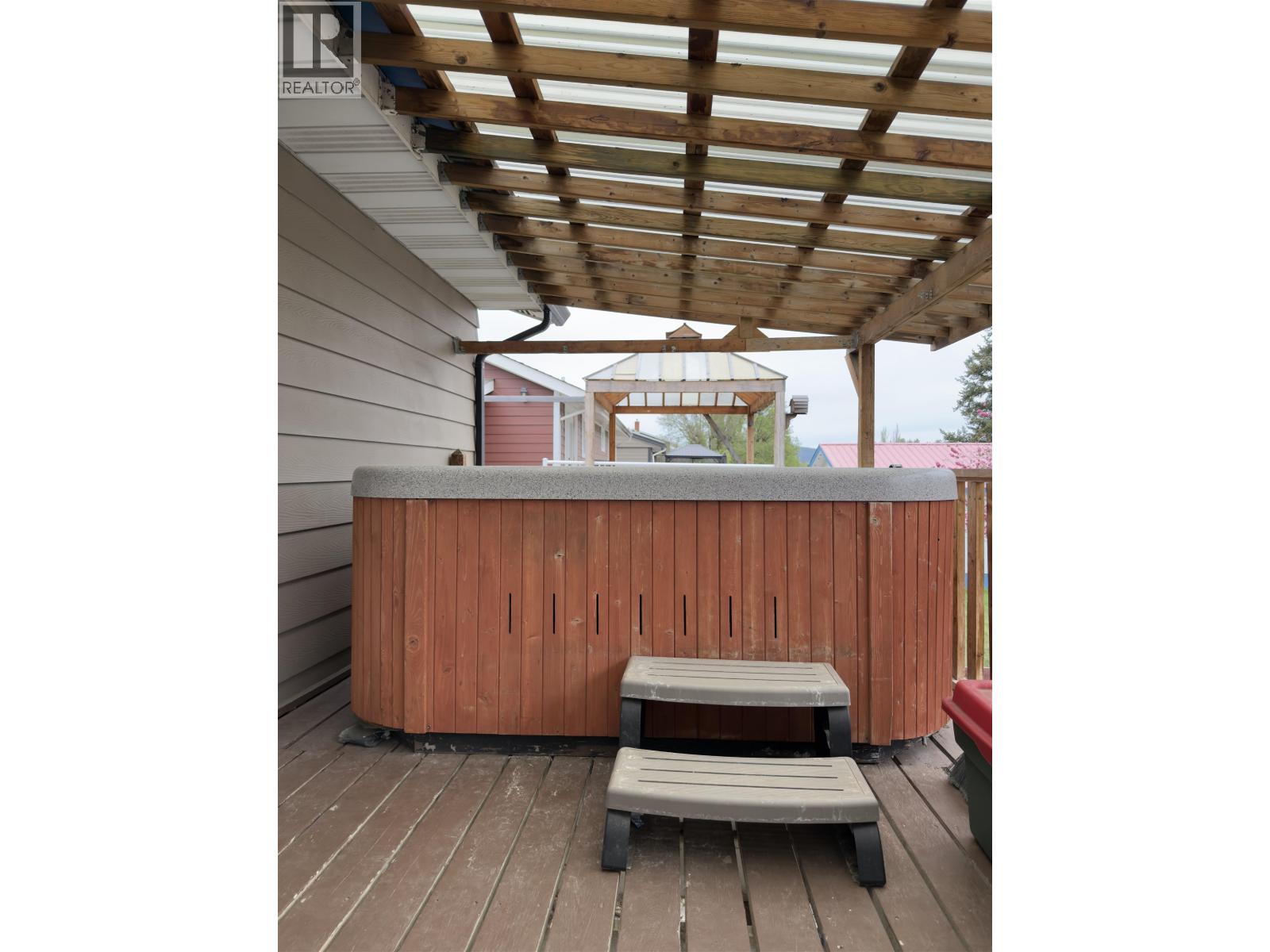1035 PIGEON AVENUE - 10