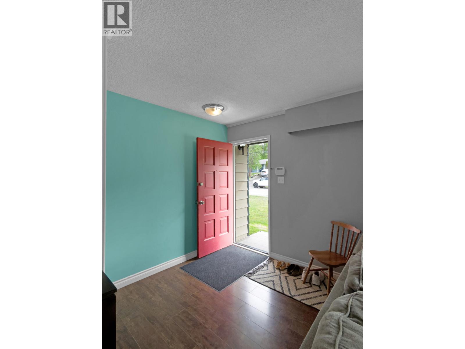 1035 PIGEON AVENUE - 11