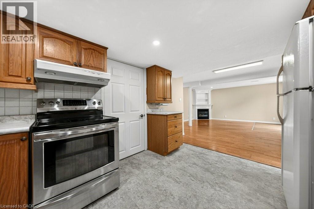40 OLD MAPLE Lane - 38