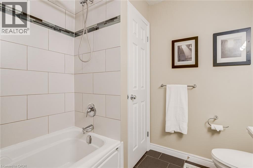 22 ROOKE Court, Guelph, Ontario, N1K0B8 — Photo 8