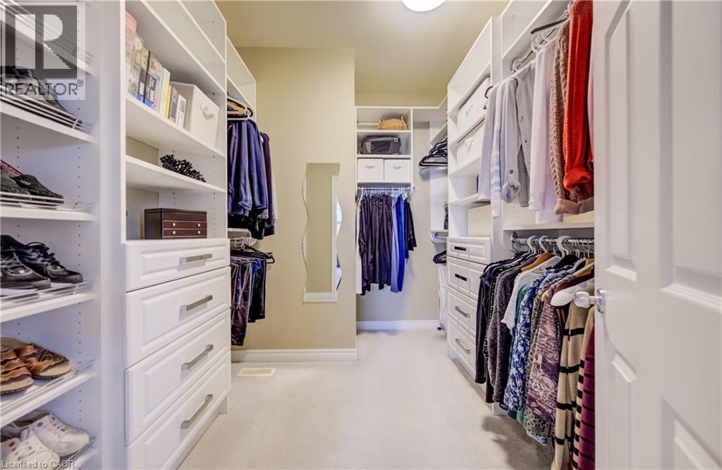 560 SPRINGWATER Drive - 25