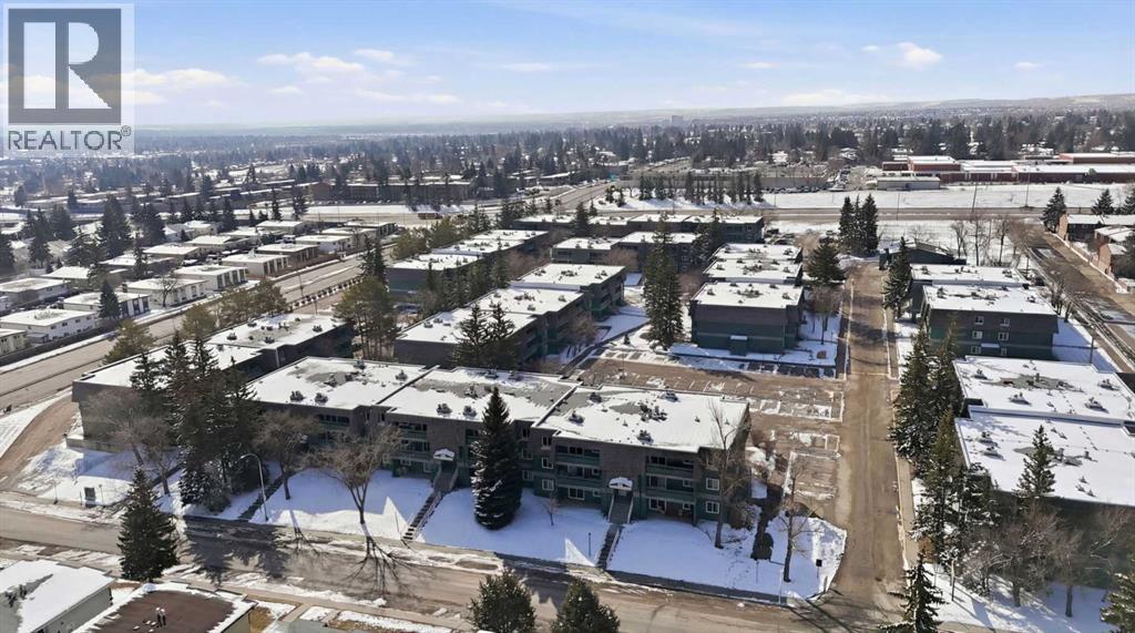 #6301 315 Southampton Drive SW - 25