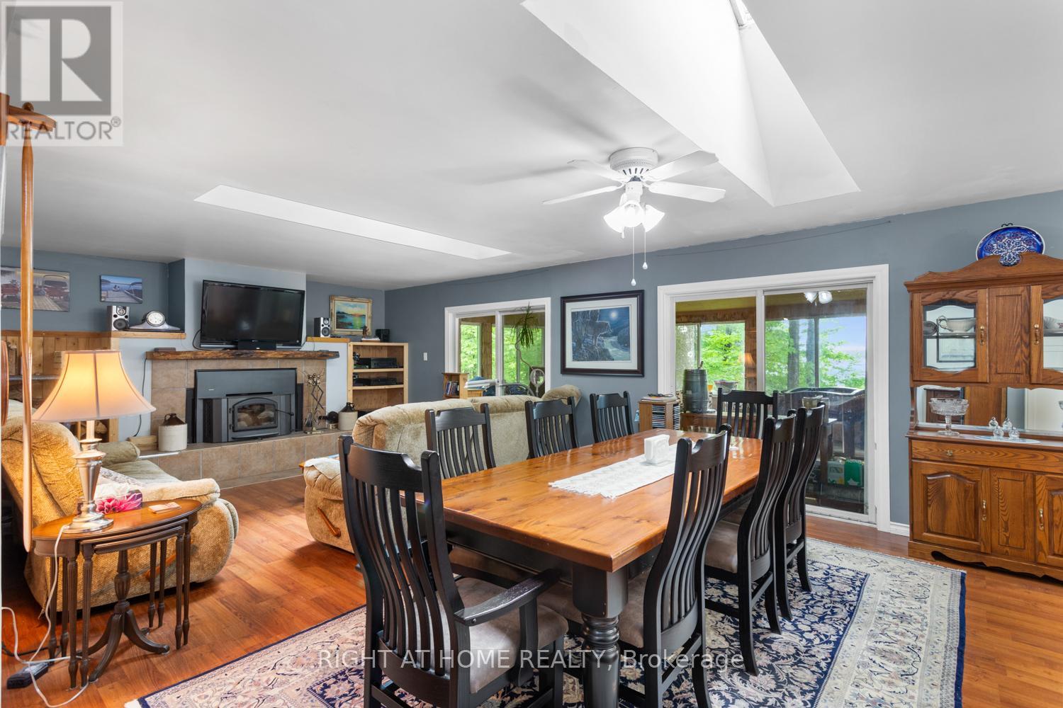 96 SUTER DRIVE - 21
