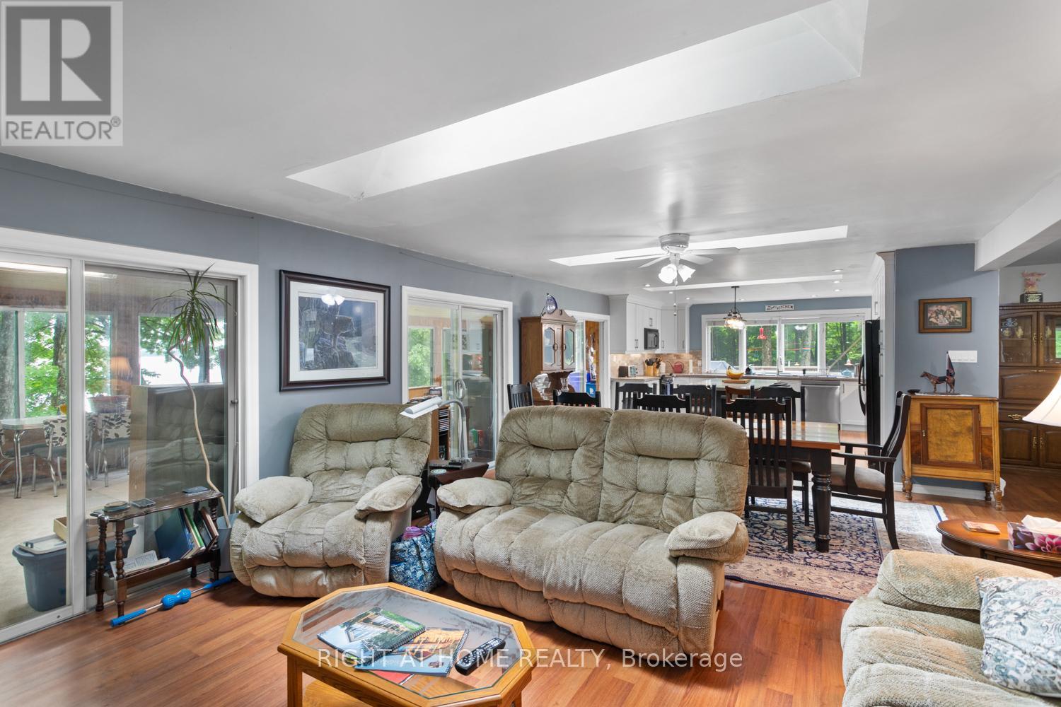 96 SUTER DRIVE - 22