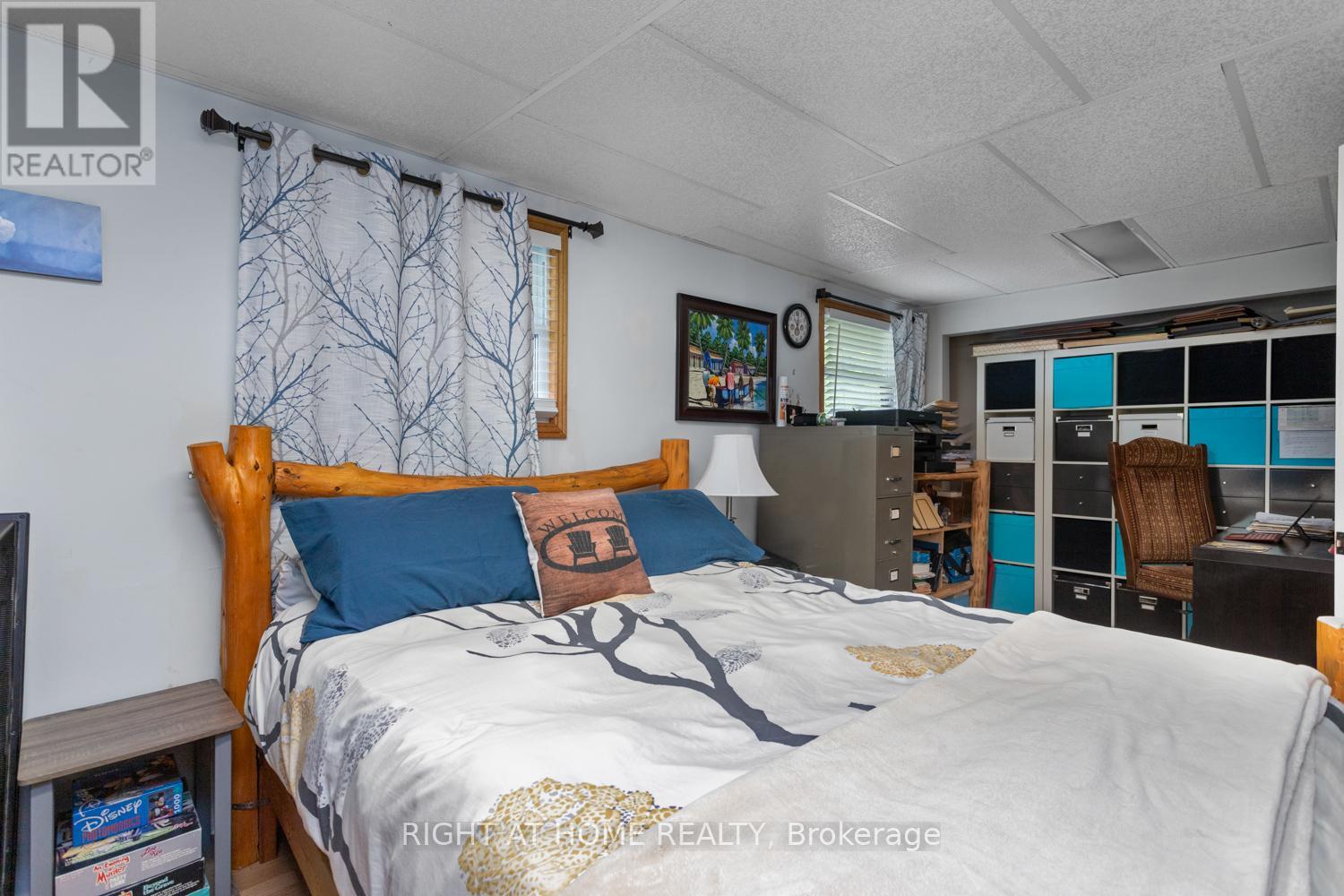 96 SUTER DRIVE - 33