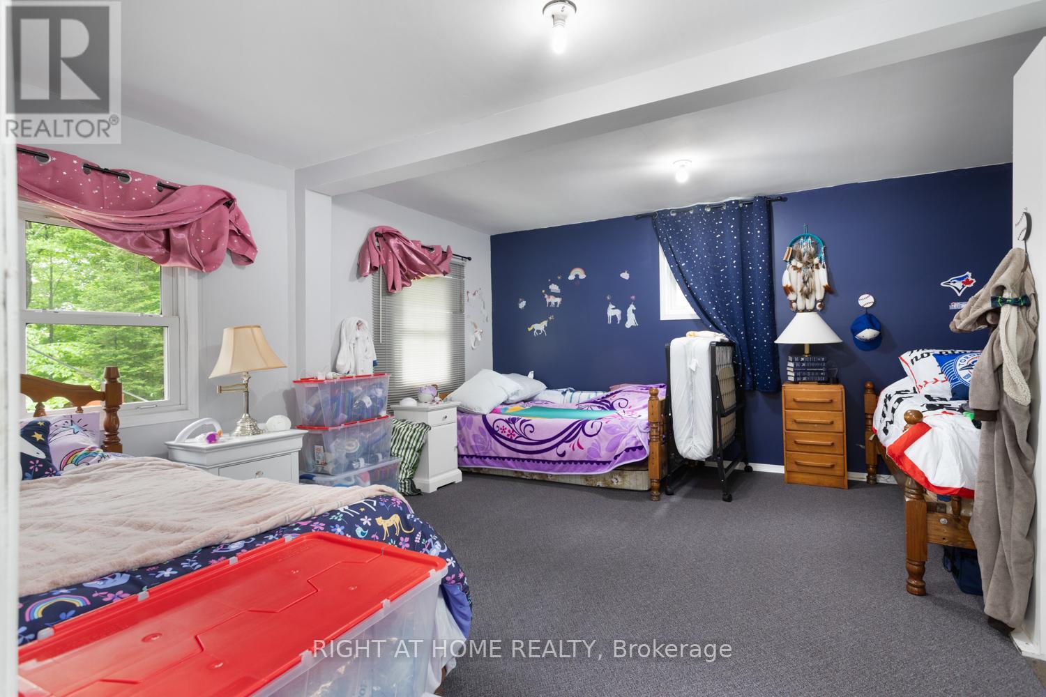 96 SUTER DRIVE - 34
