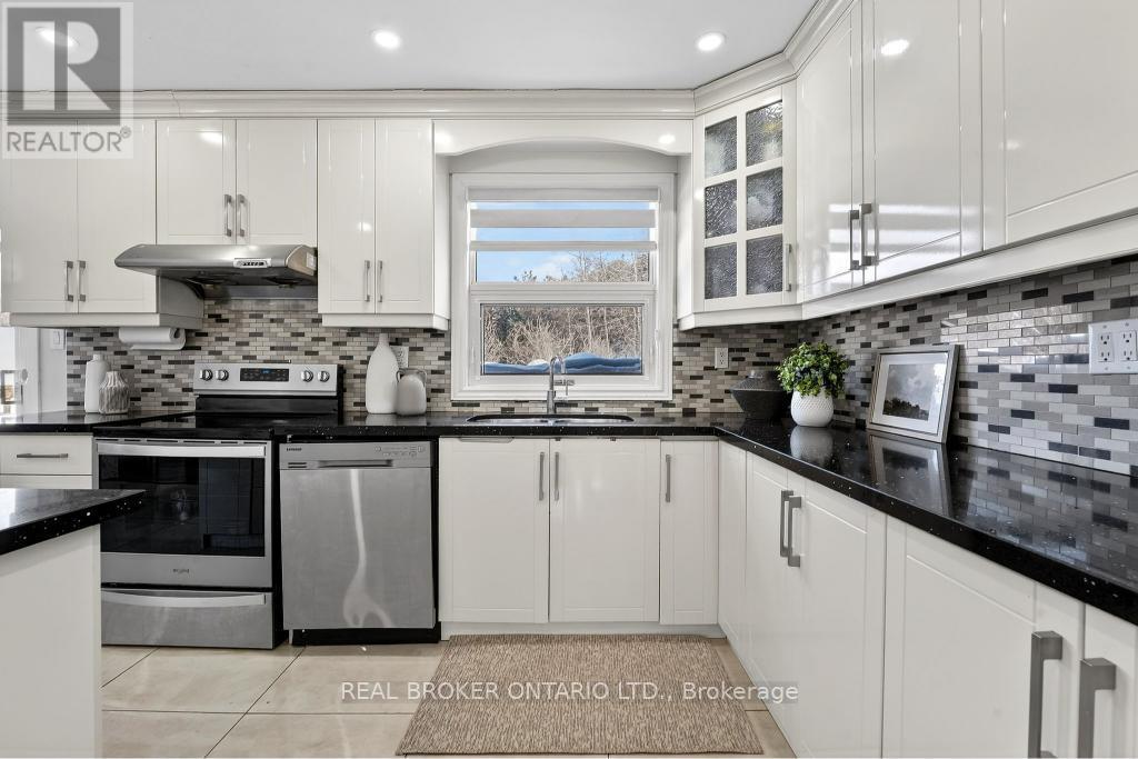 16 OLD CARRIAGE ROAD - 14
