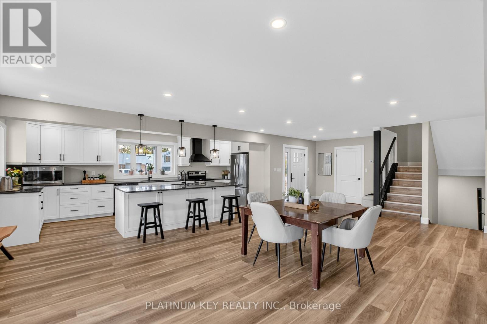 293 MAIN STREET - 11