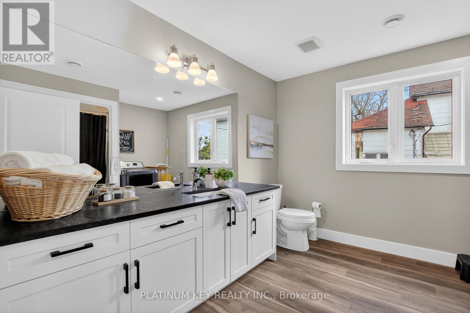 293 MAIN STREET - 15