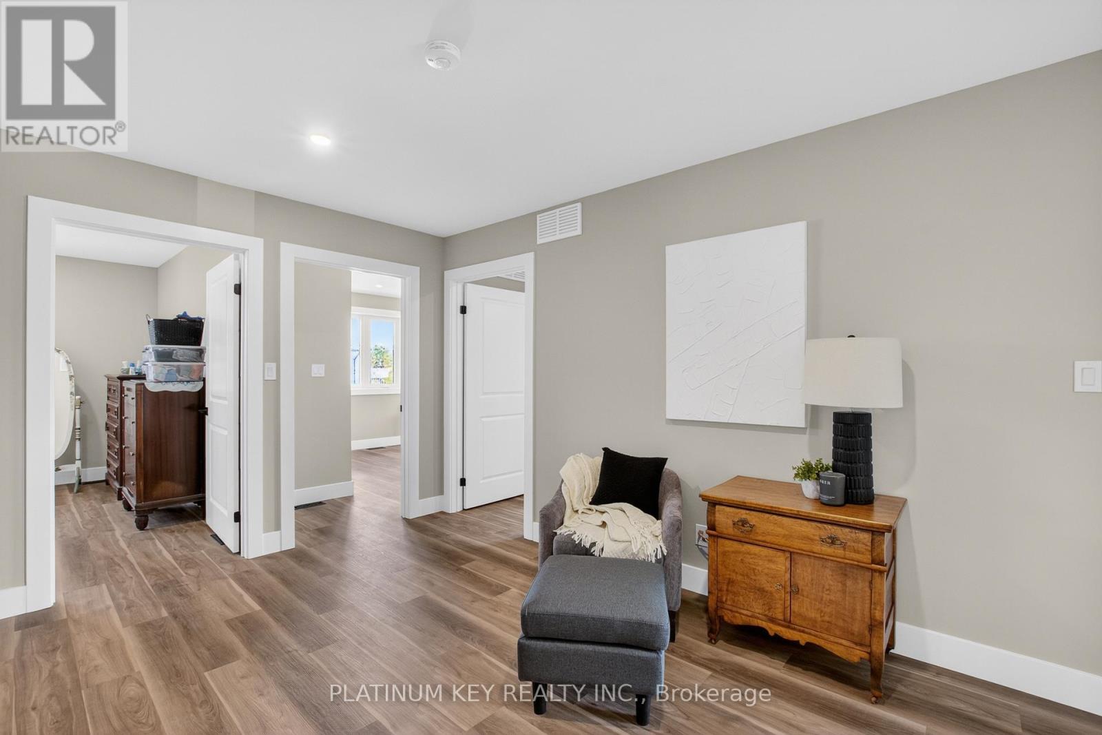 293 MAIN STREET - 23