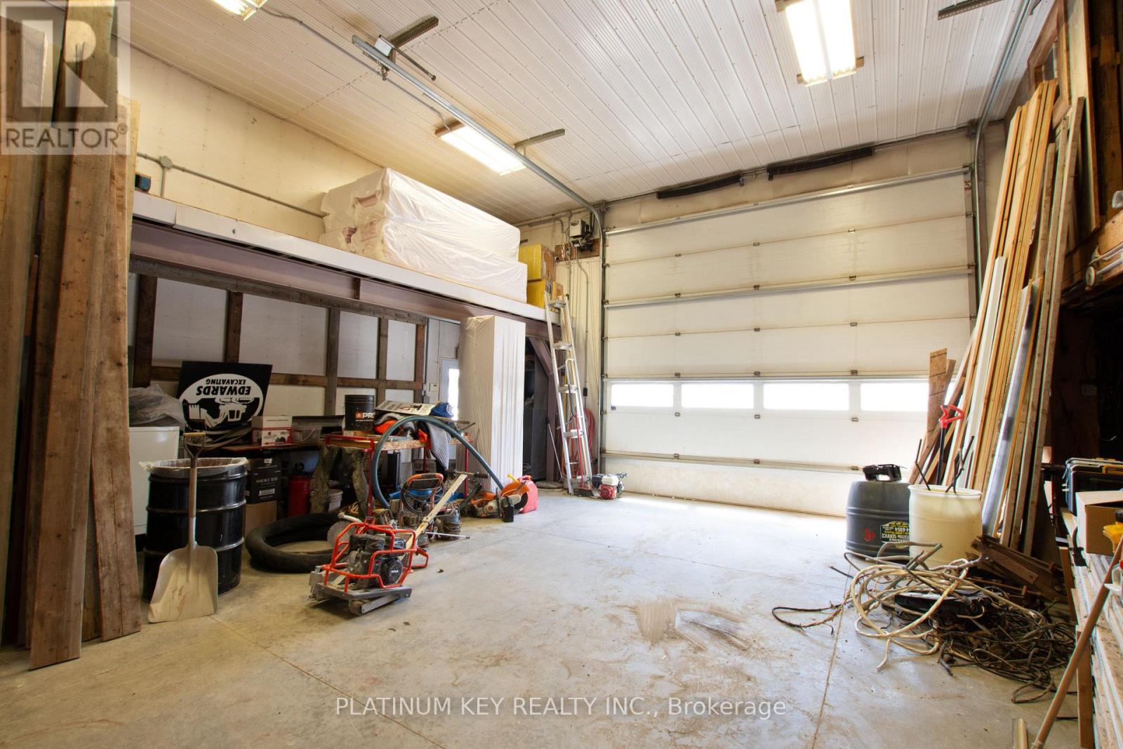 293 MAIN STREET - 34