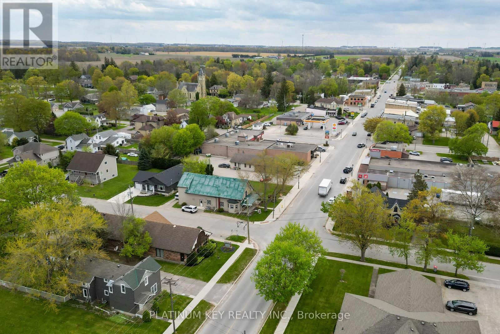 293 MAIN STREET - 44