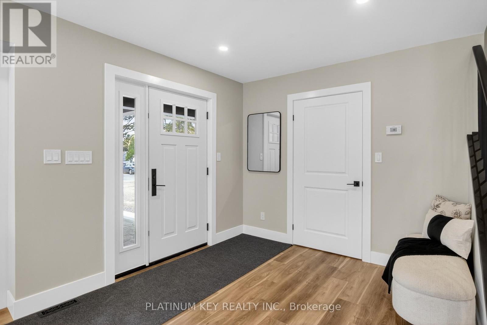 293 MAIN STREET - 5
