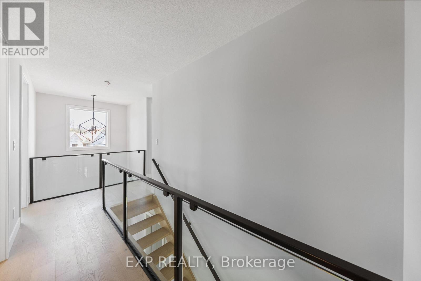 204 MERRITT COURT - 12