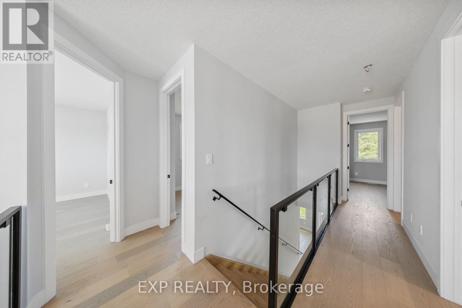 204 MERRITT COURT - 16