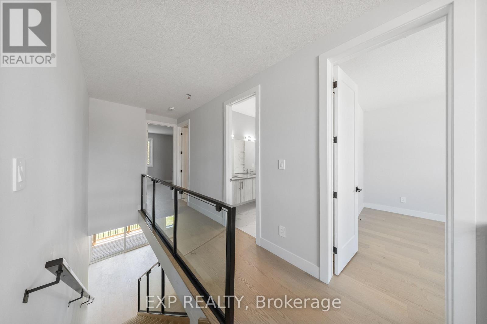 204 MERRITT COURT - 17