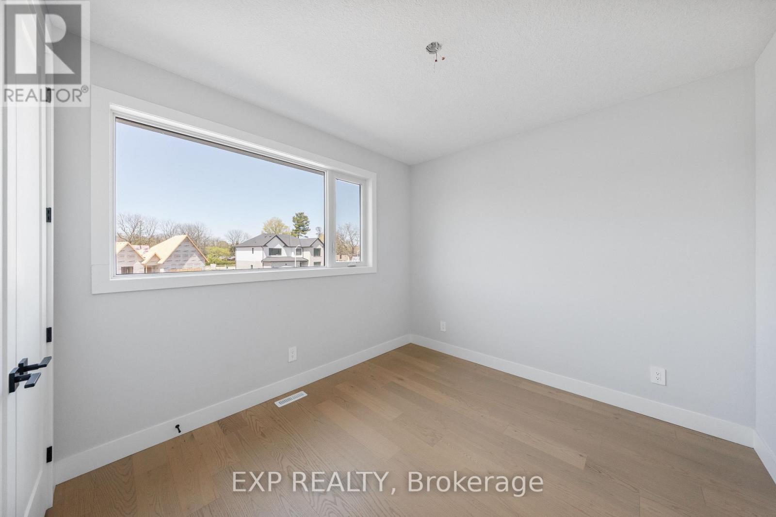204 MERRITT COURT - 20