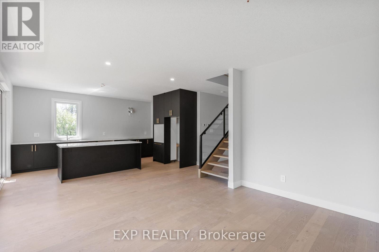 204 MERRITT COURT - 22