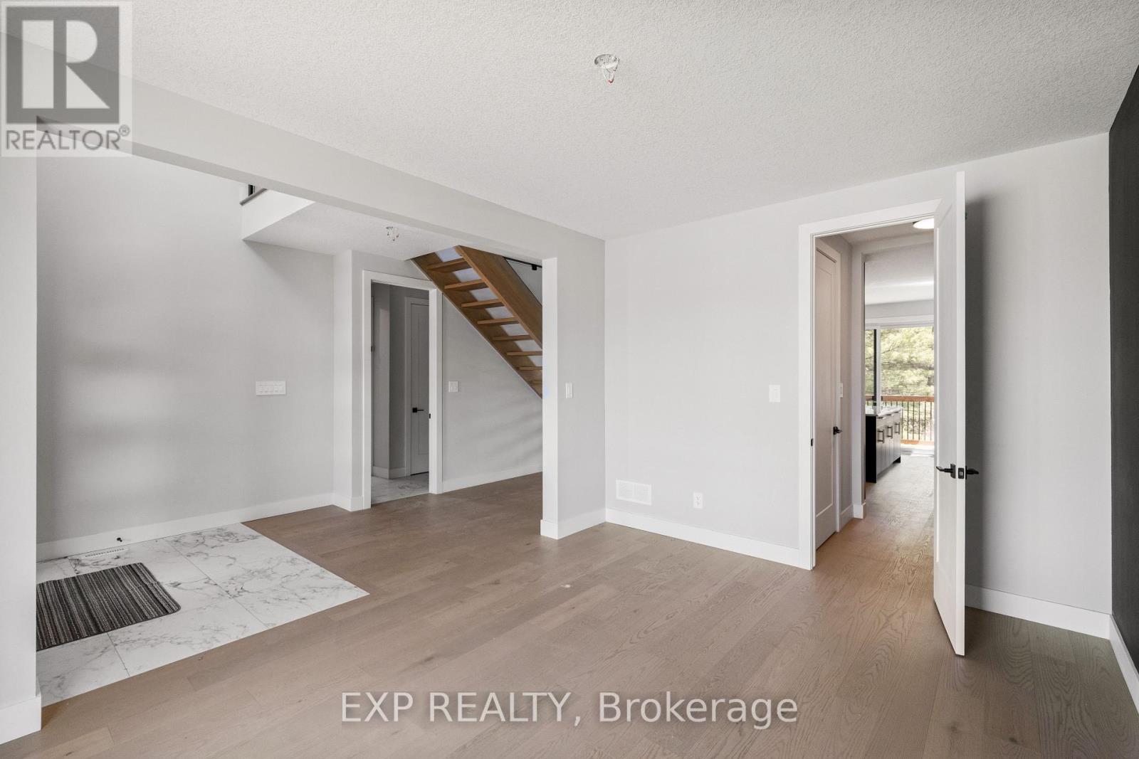 204 MERRITT COURT - 30