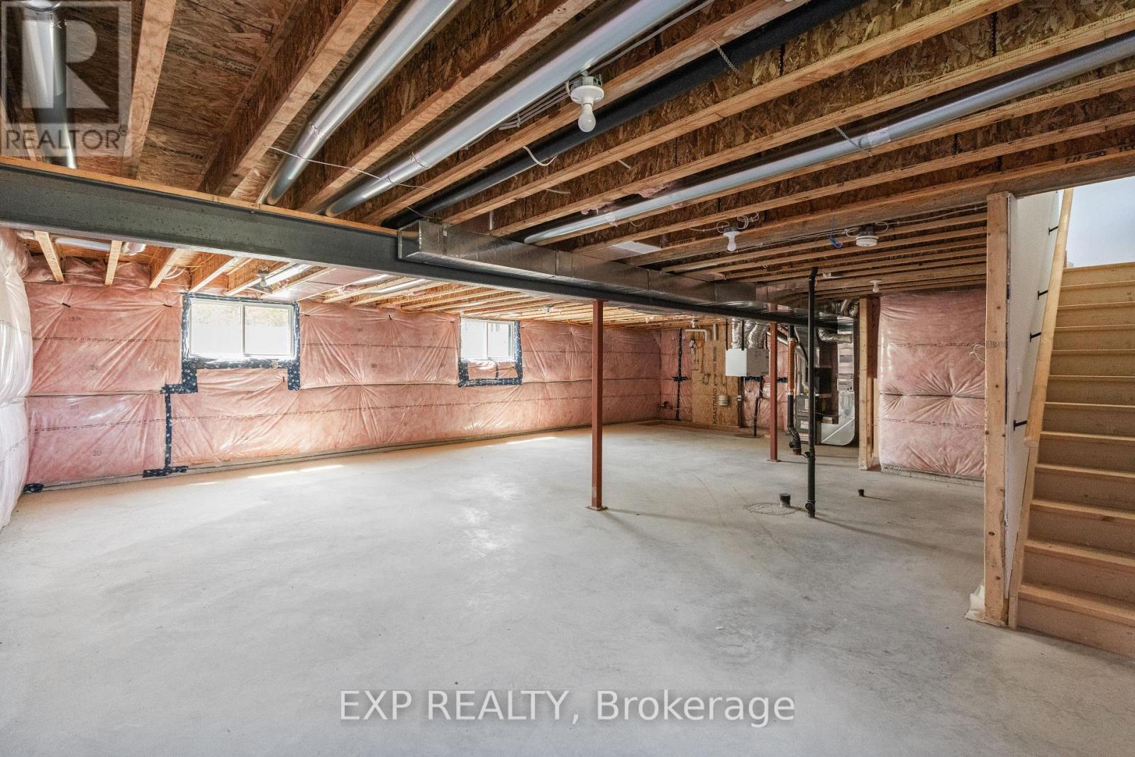 204 MERRITT COURT - 36