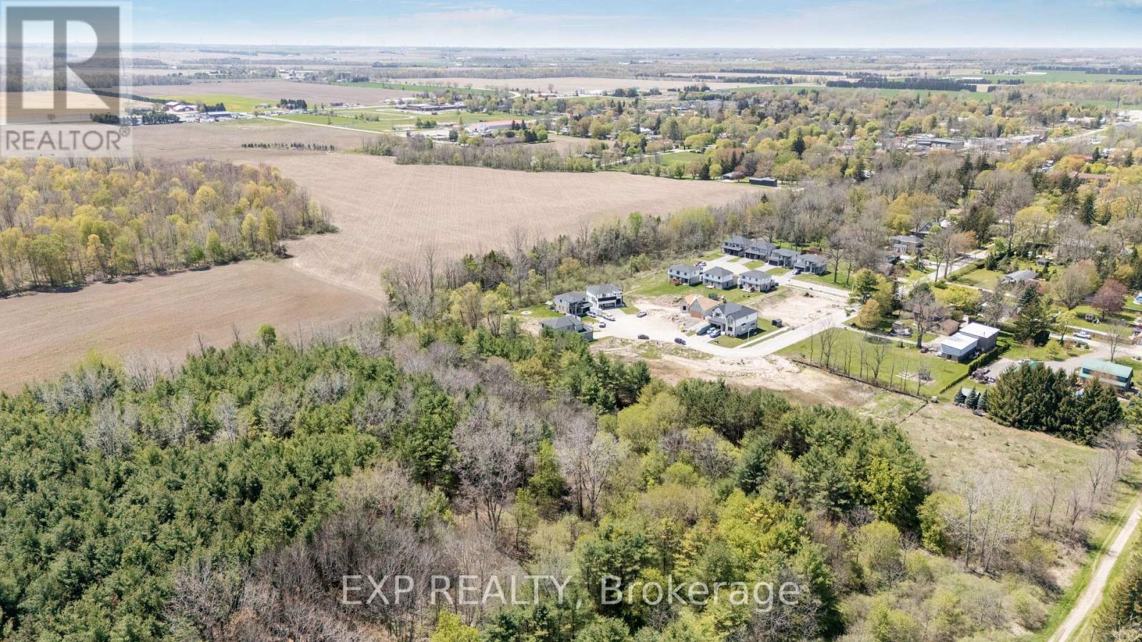 204 MERRITT COURT - 43