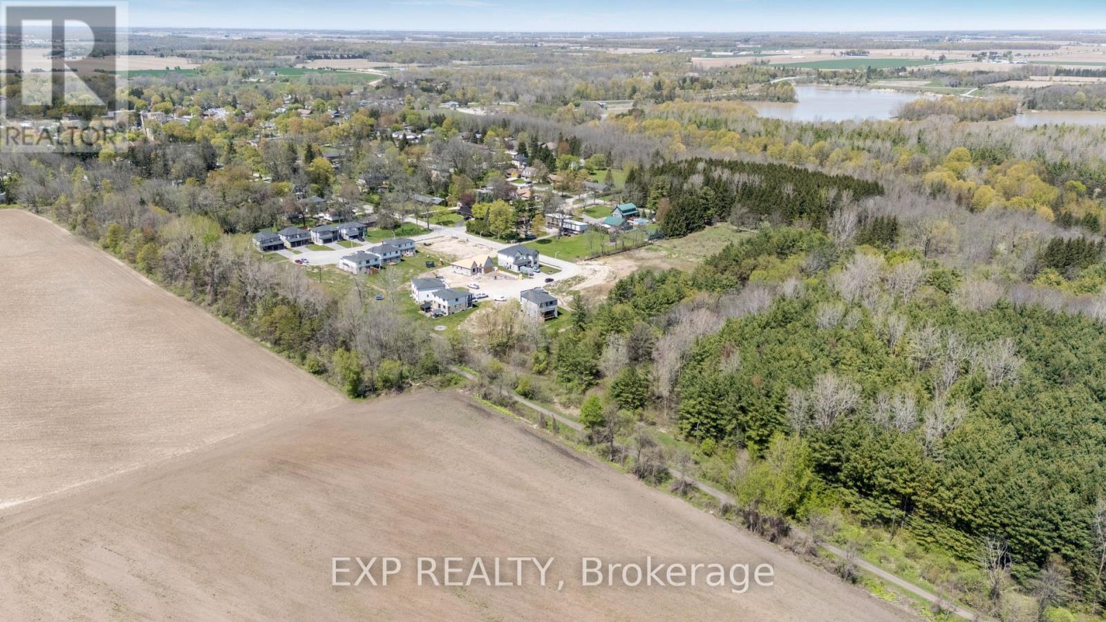 204 MERRITT COURT - 44