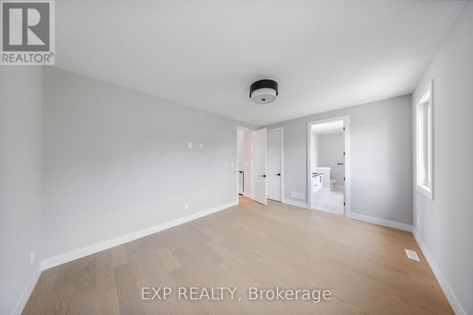 204 MERRITT COURT - 5