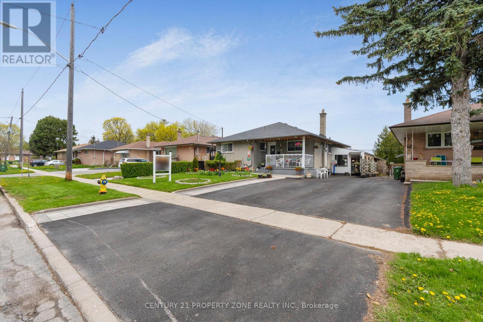 62 SUNDANCE CRESCENT - 5