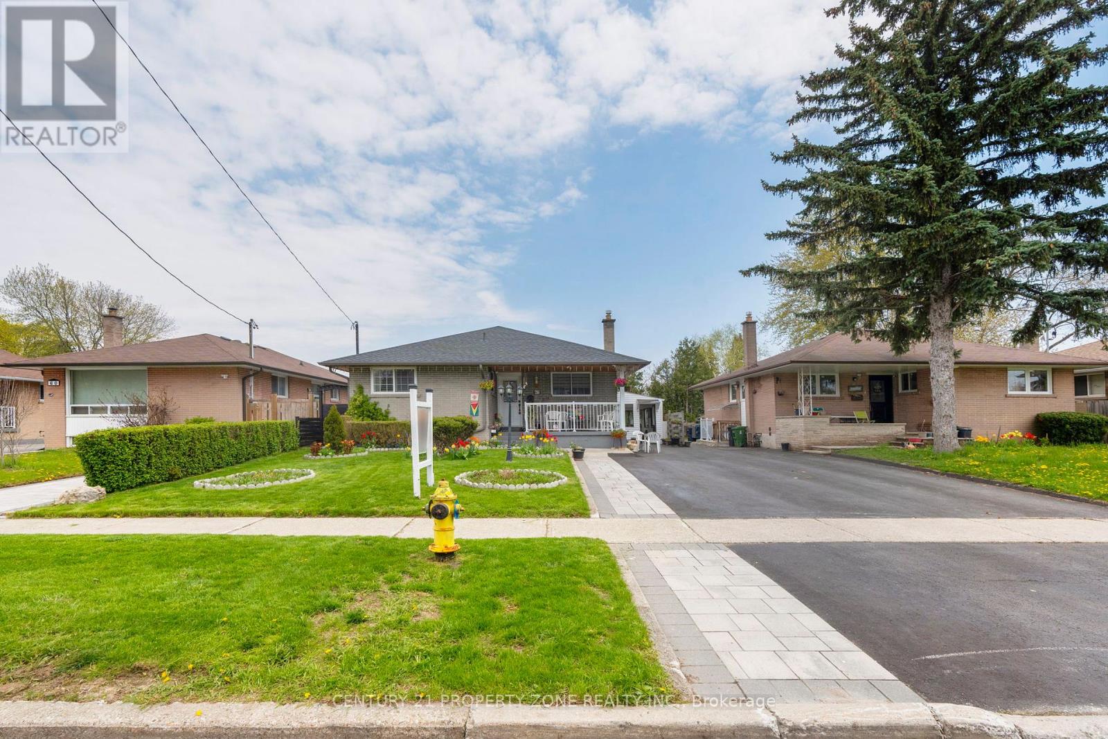 62 SUNDANCE CRESCENT - 4