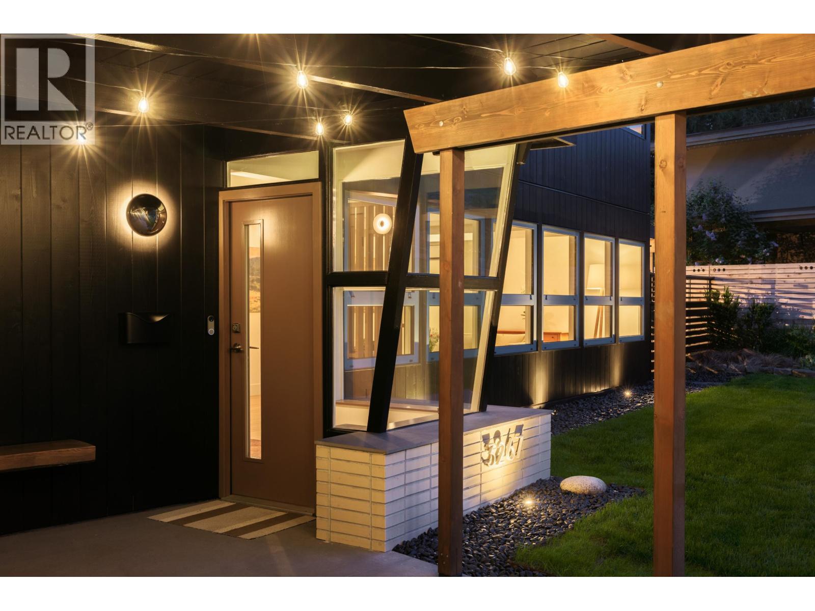 3267 FAIRMONT ROAD, North Vancouver