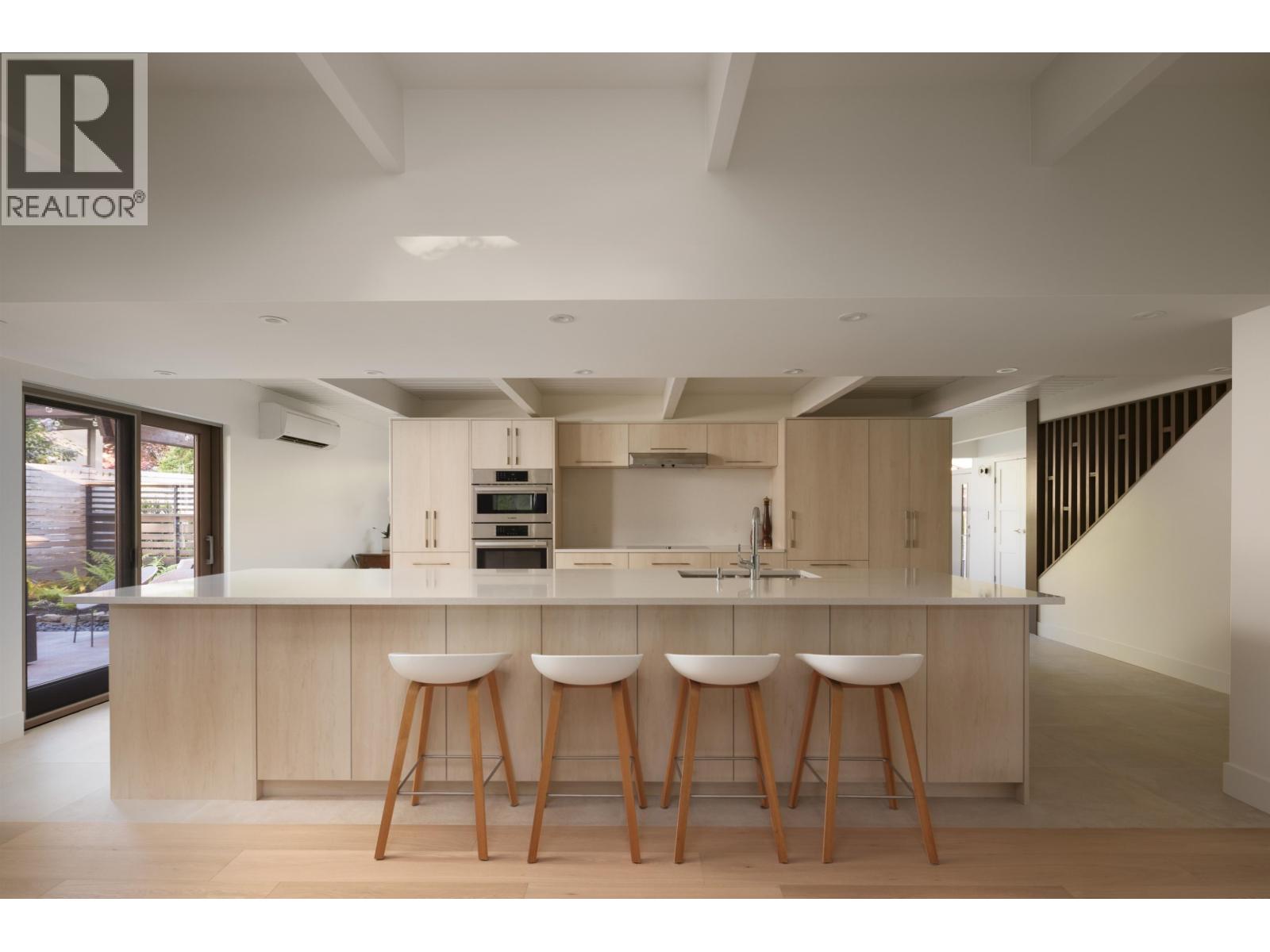 3267 FAIRMONT ROAD, North Vancouver