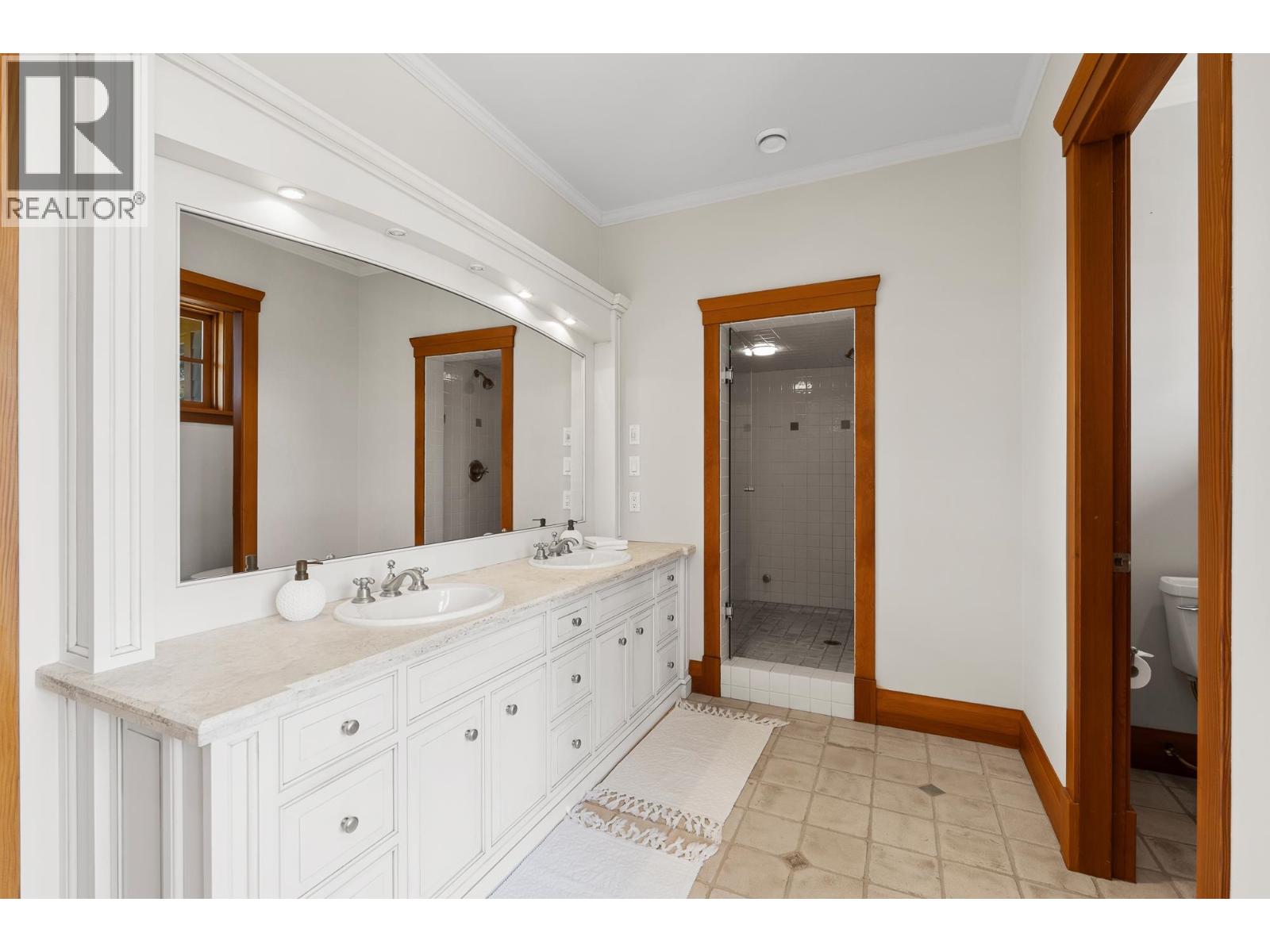 3091 MATHERS AVENUE, West Vancouver