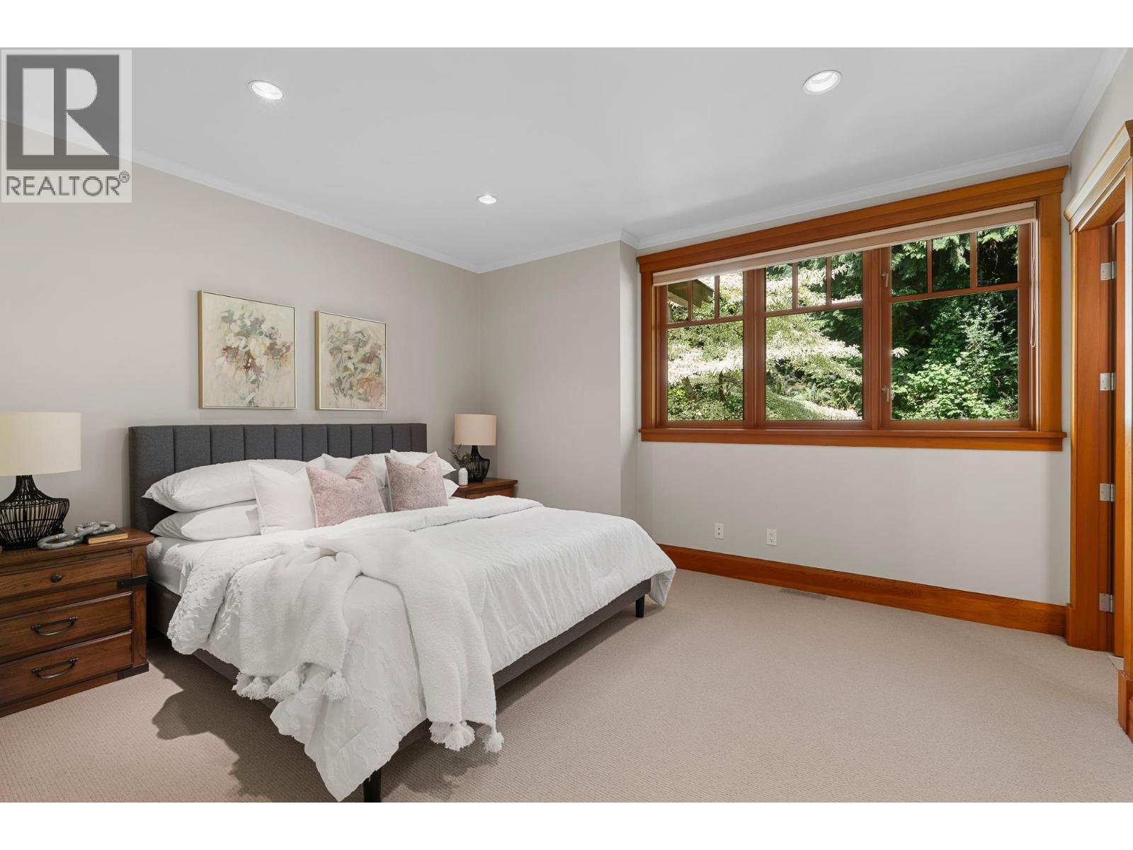3091 MATHERS AVENUE, West Vancouver
