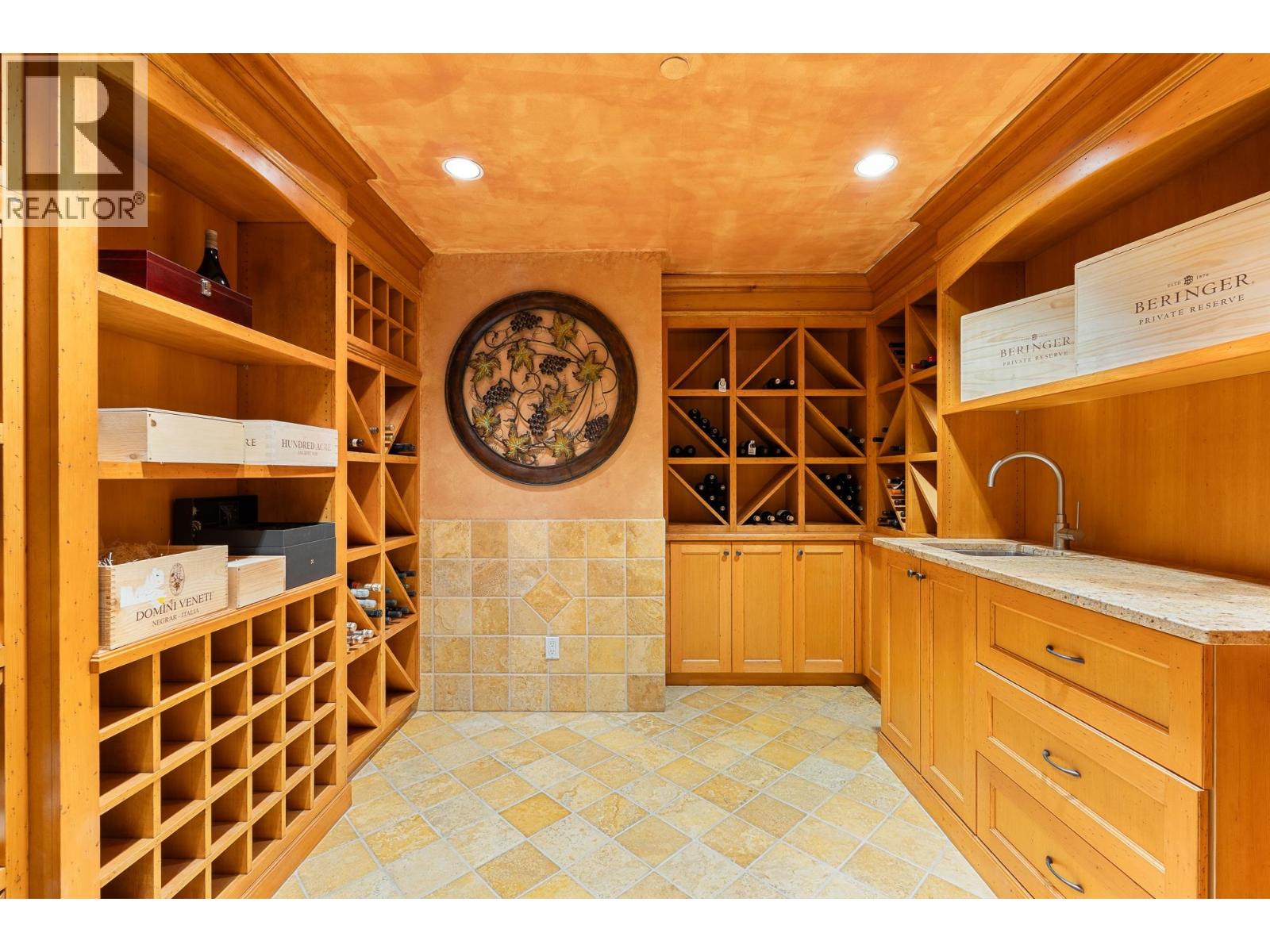 3091 MATHERS AVENUE, West Vancouver