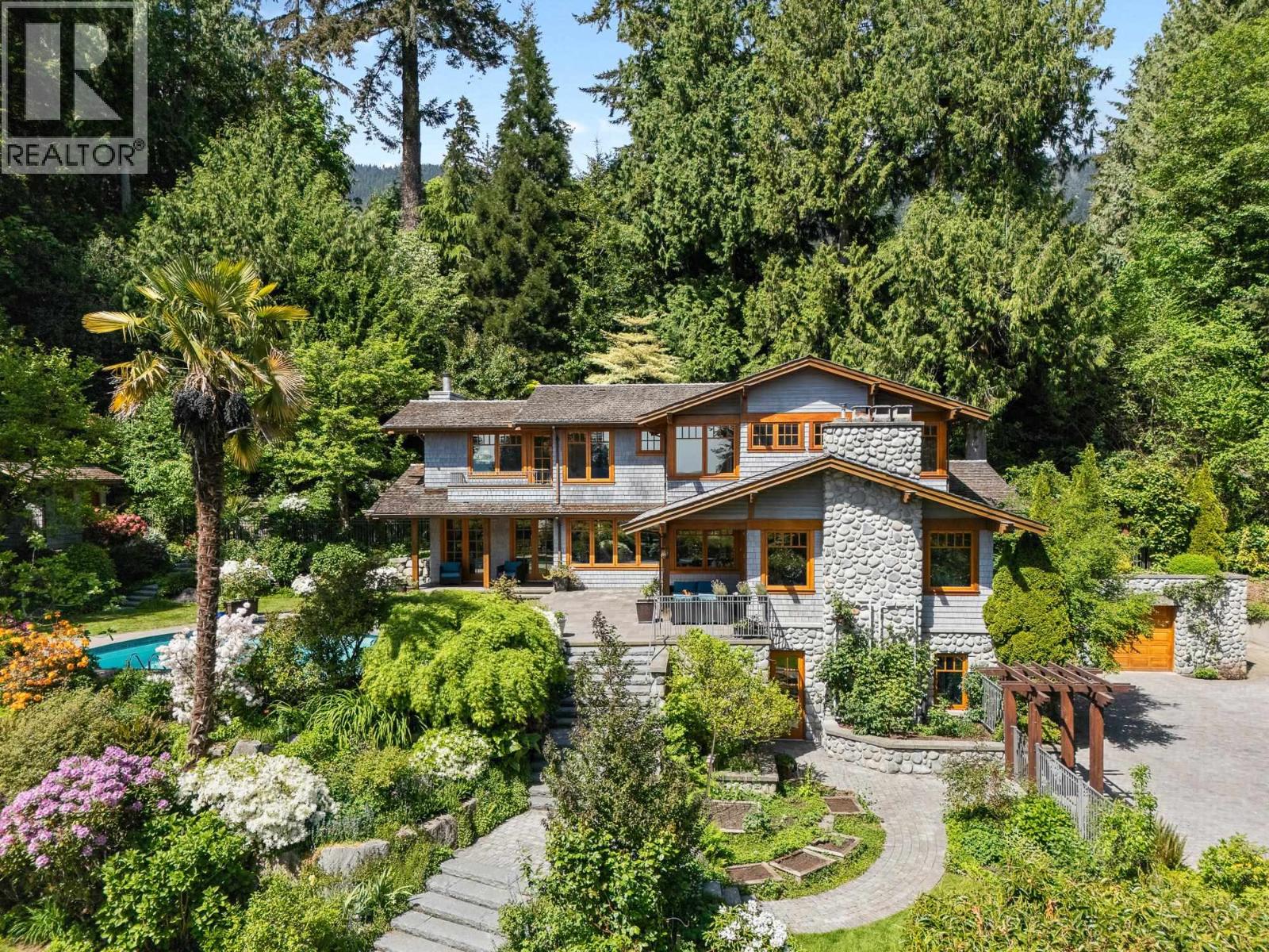 3091 MATHERS AVENUE, West Vancouver