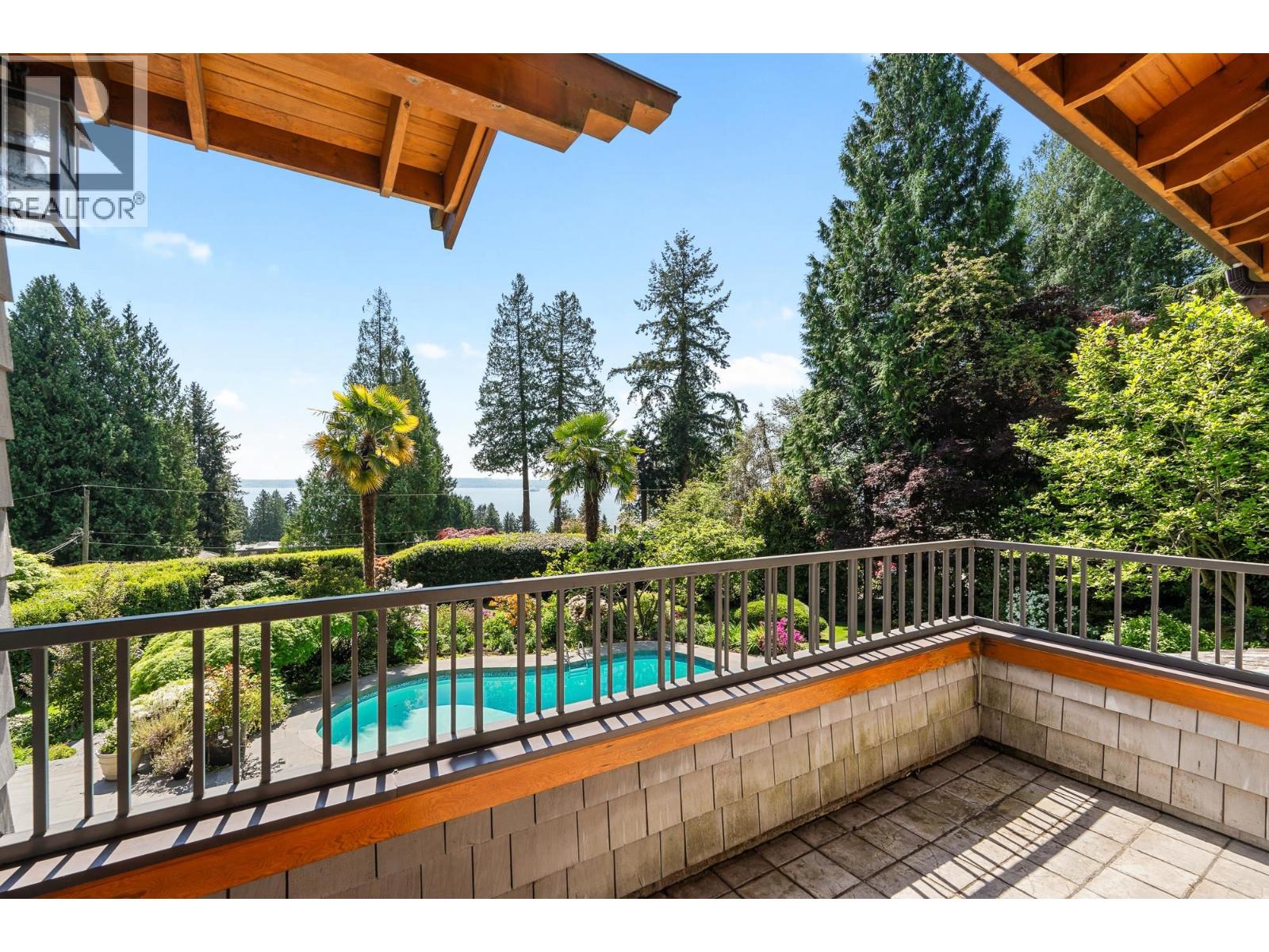 3091 MATHERS AVENUE, West Vancouver