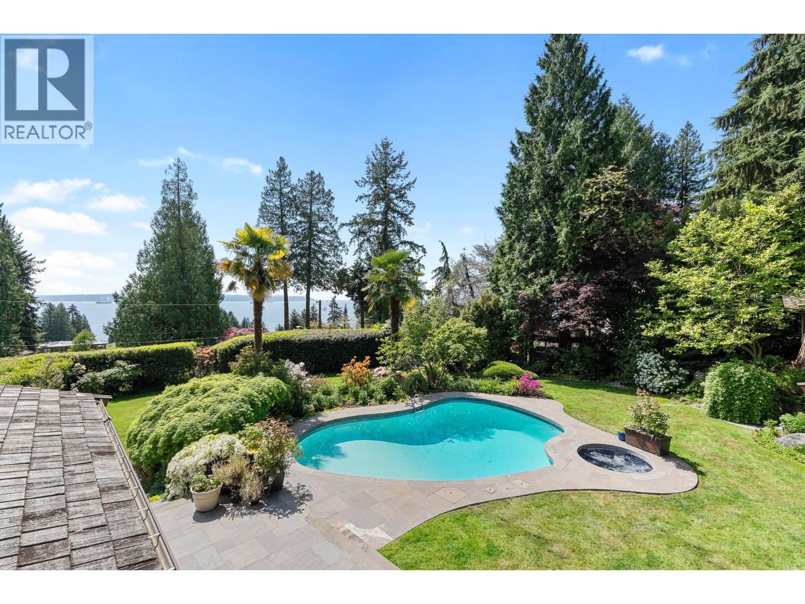 3091 MATHERS AVENUE, West Vancouver