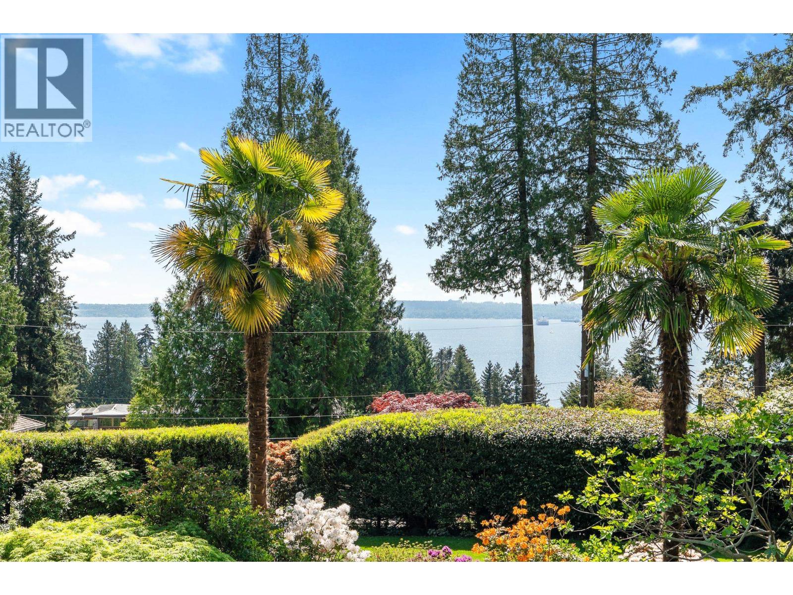 3091 MATHERS AVENUE, West Vancouver