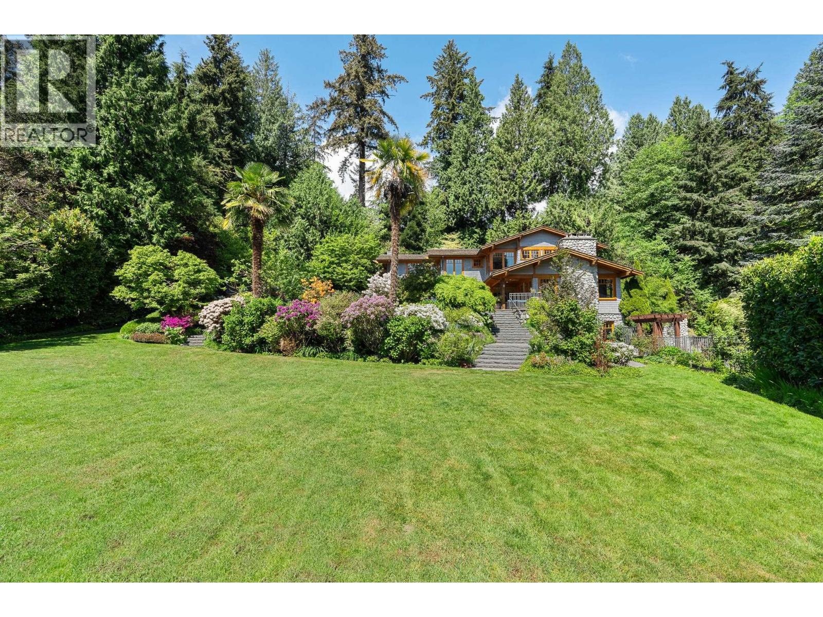 3091 MATHERS AVENUE, West Vancouver