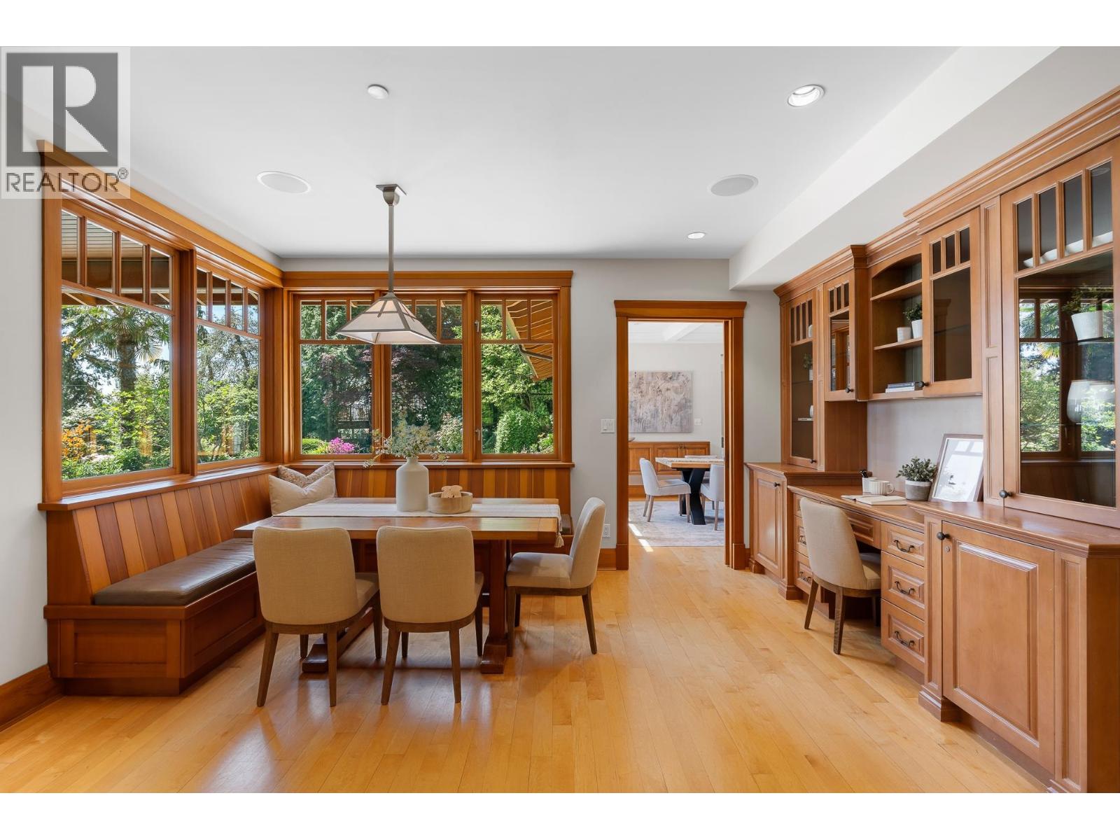 3091 MATHERS AVENUE, West Vancouver
